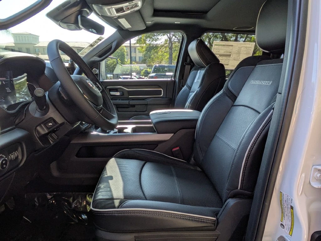 2026 RAM 2500 Laramie - Photo 10