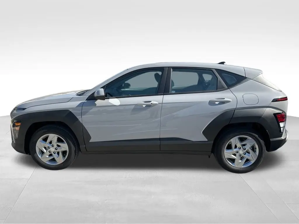 2026 Hyundai Kona SE photo 9
