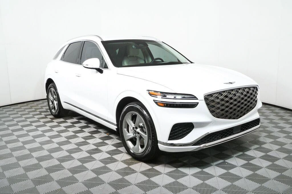 2027 GENESIS GV70