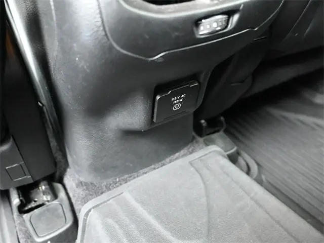 2018 Jeep Cherokee Latitude photo 25