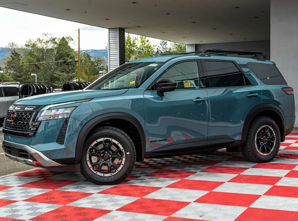 2026 Nissan Pathfinder Rock Creek 4WD's photo