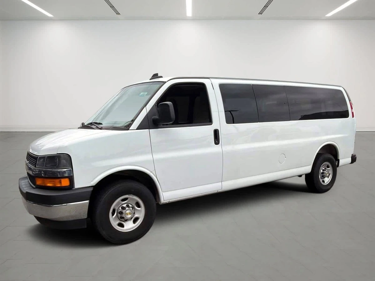 2025 Chevrolet Express Passenger LT