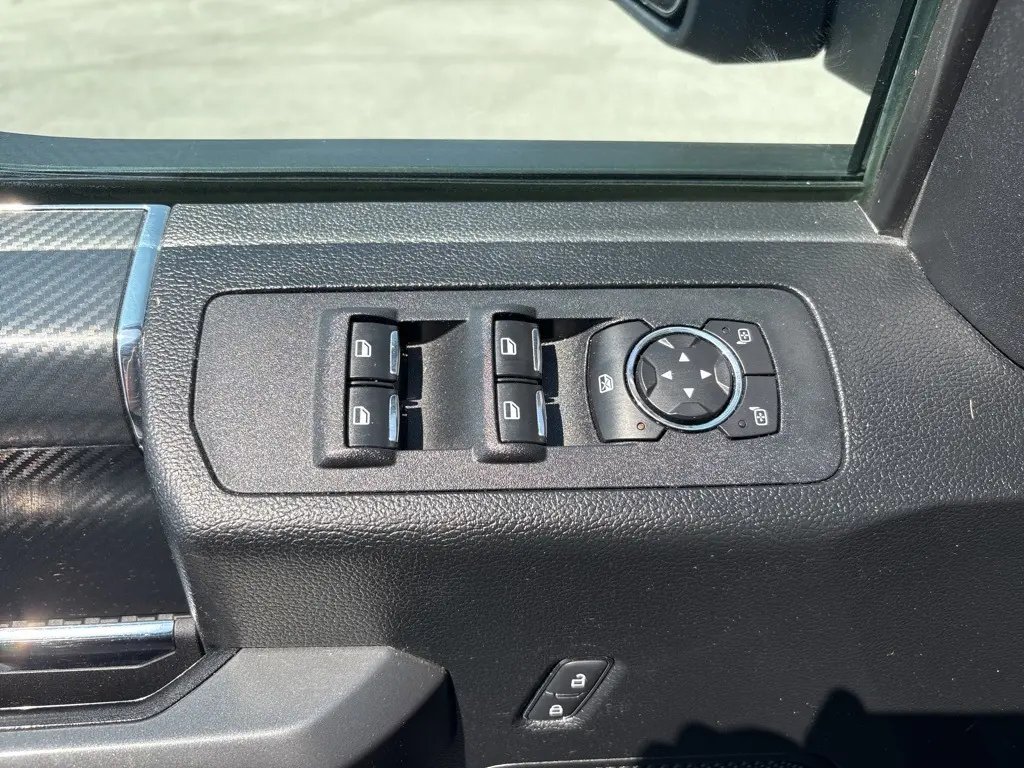 2018 Ford F-150 XLT photo 28