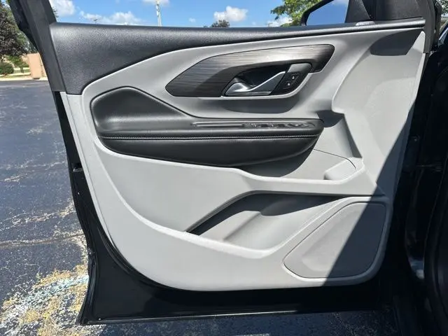 2024 Gmc Terrain SLE photo 8