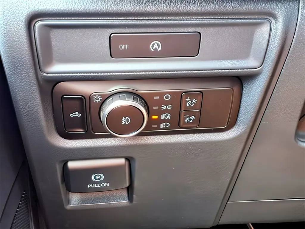 2025 Ford F-150 STX photo 15