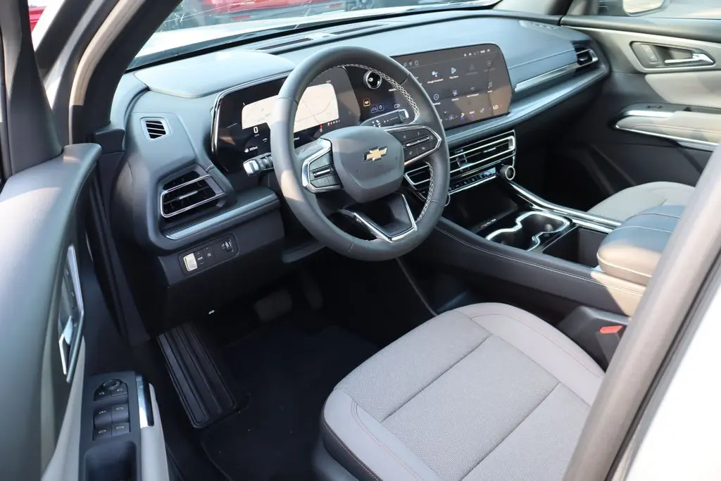 2026 Chevrolet Traverse 1LT photo 11