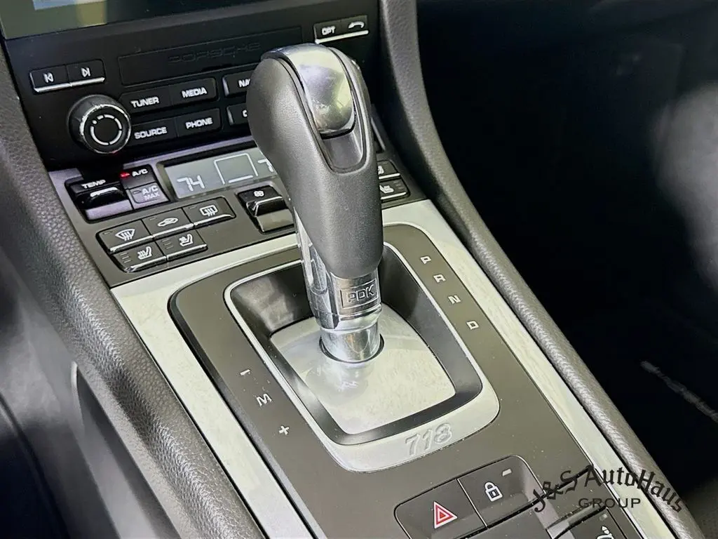 2025 Porsche Cayman S photo 19