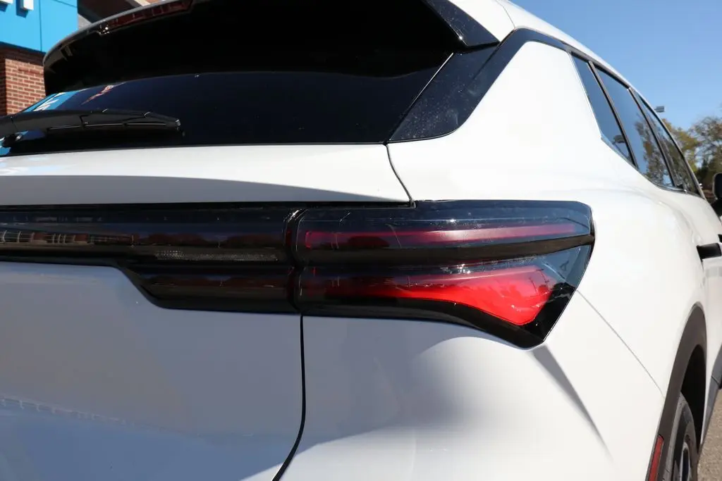 2026 Chevrolet Equinox LT photo 31