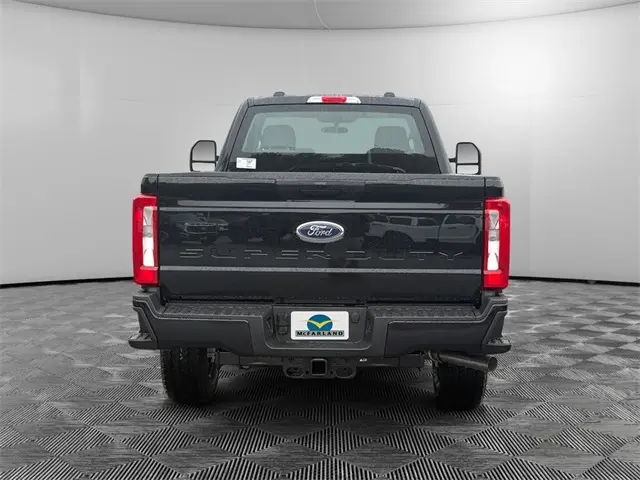 2026 Ford F-350 photo 4