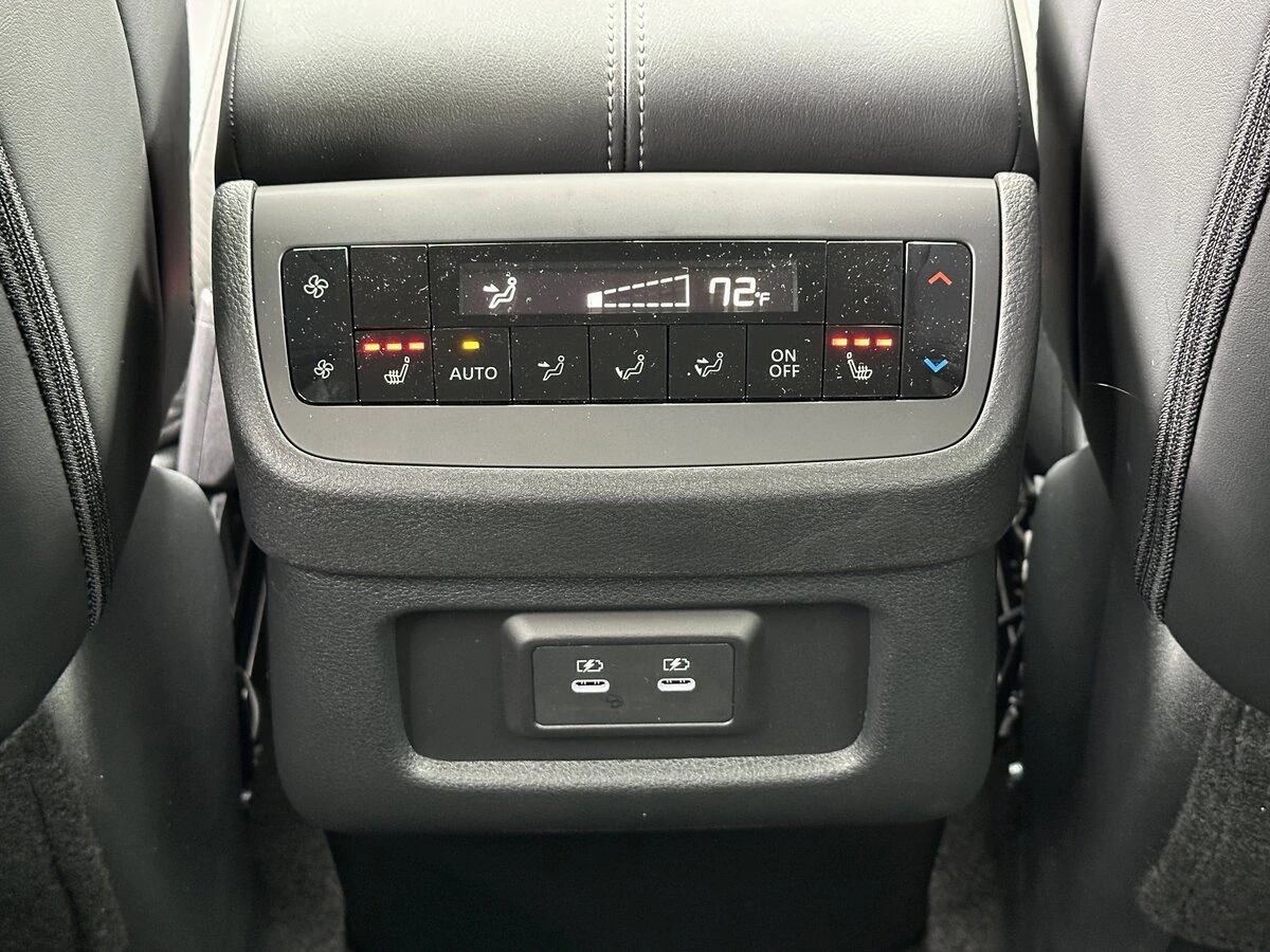 2026 Nissan Pathfinder SL - Photo 35