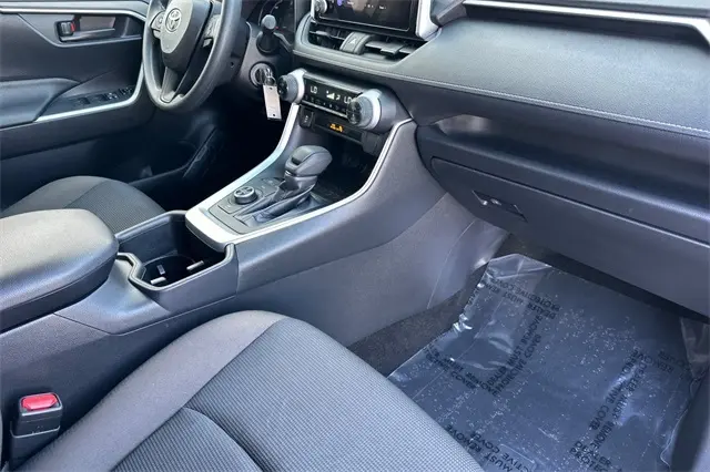 2024 Toyota RAV4 Hybrid LE photo 11
