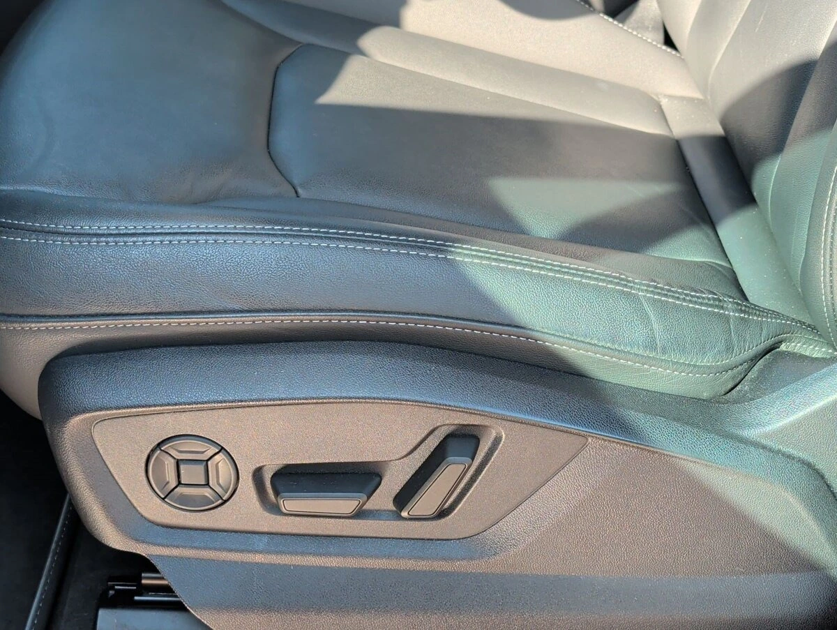 2025 Audi Q7 Premium Plus - Photo 10
