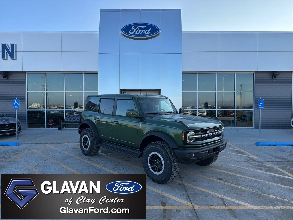 2025 Ford Bronco 4-Door Outer Banks's photo