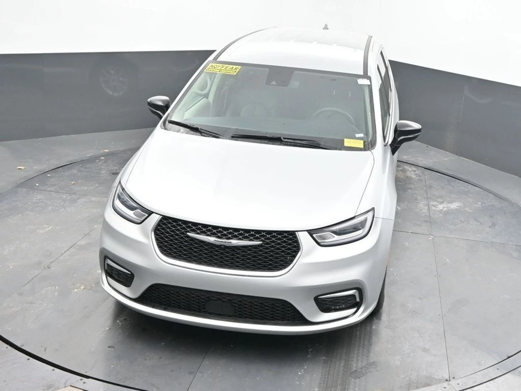 2024 Chrysler Pacifica Touring L - Photo 38