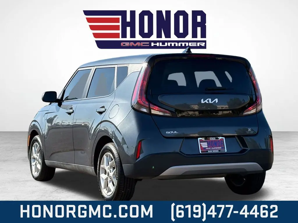 2023 Kia Soul LX photo 5