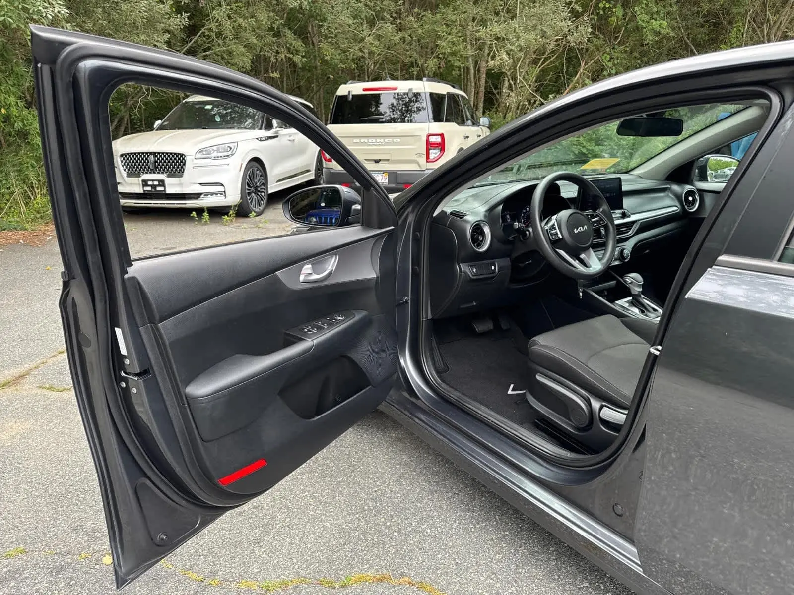 2023 Kia Forte LXS photo 11
