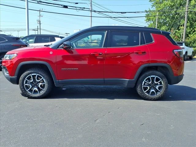 2025 Jeep Compass Trailhawk - Photo 31