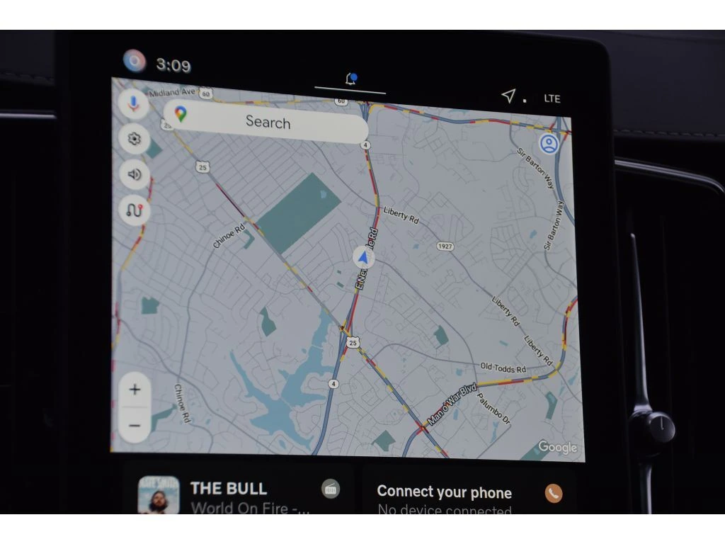 2026 Volvo - image 20