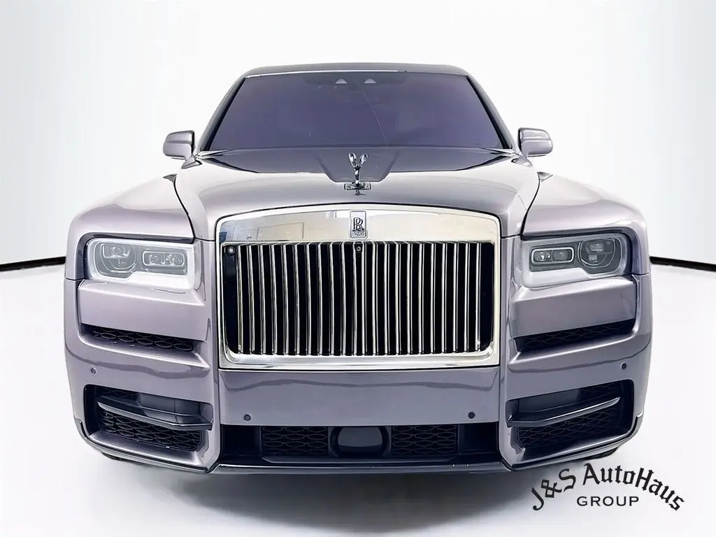 2020 Rolls Royce Cullinan photo 2
