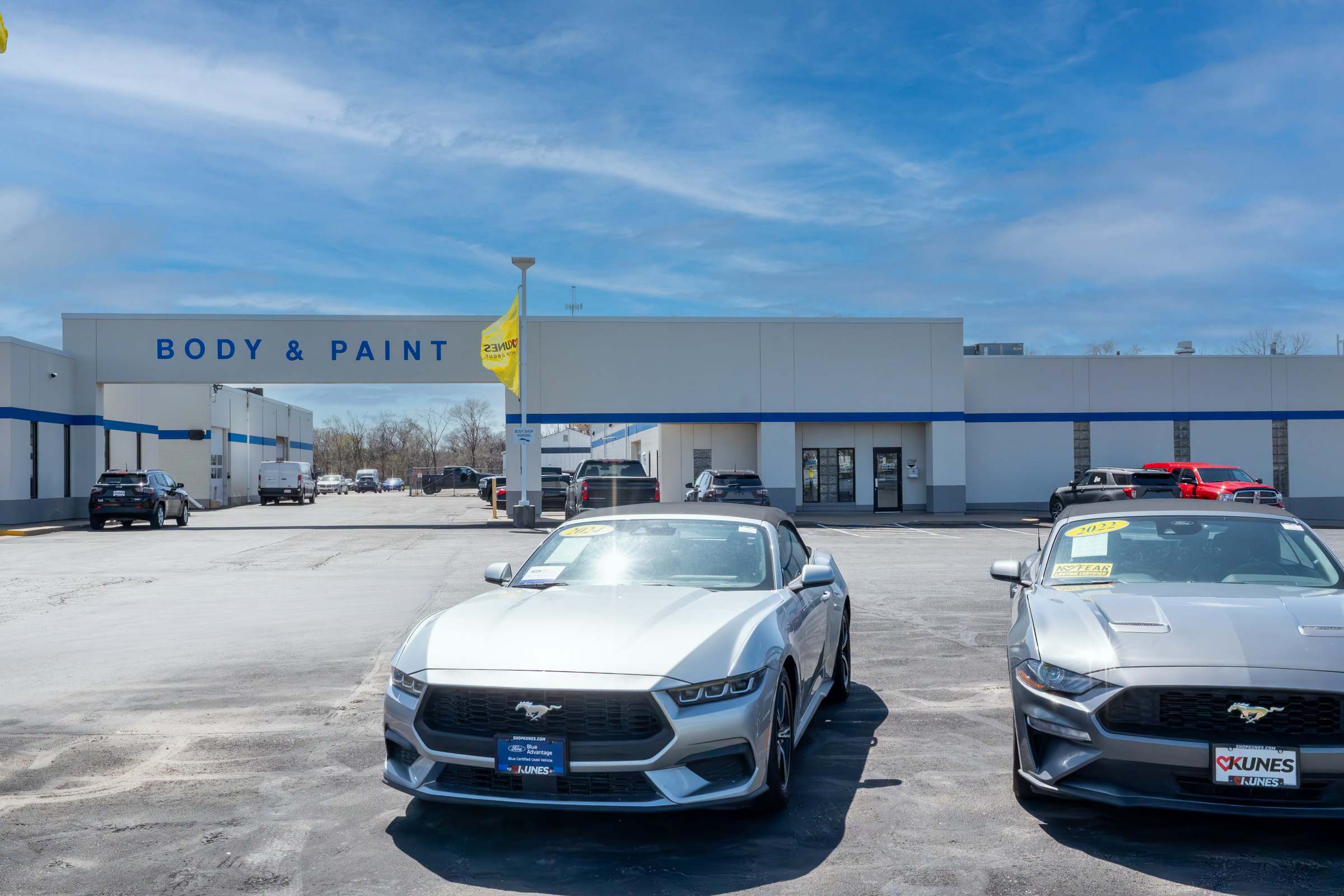 Kunes Auto Body East Moline