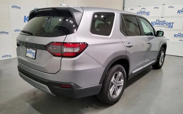 2025 Honda Pilot EX-L photo 2