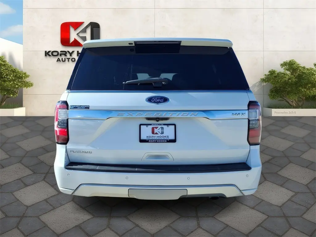 2020 Ford Expedition MAX Platinum photo 2