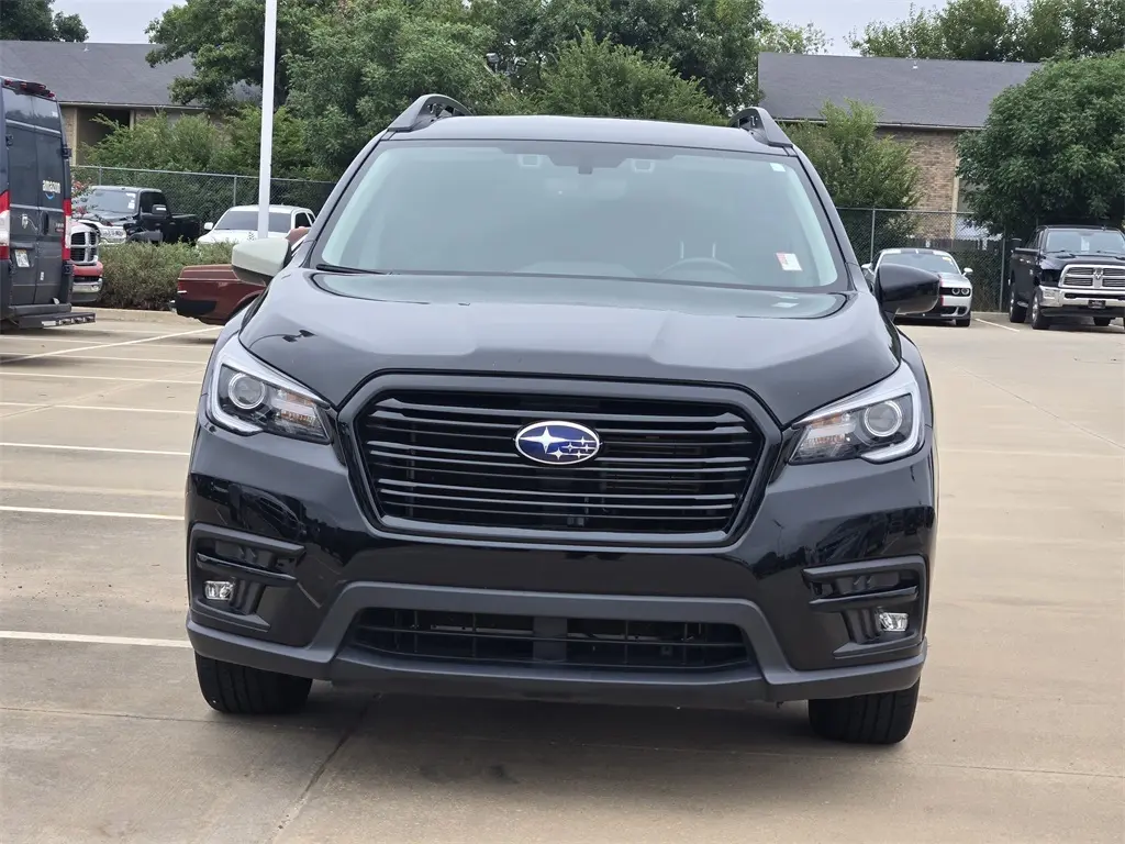 2022 Subaru Ascent Onyx Edition photo 2