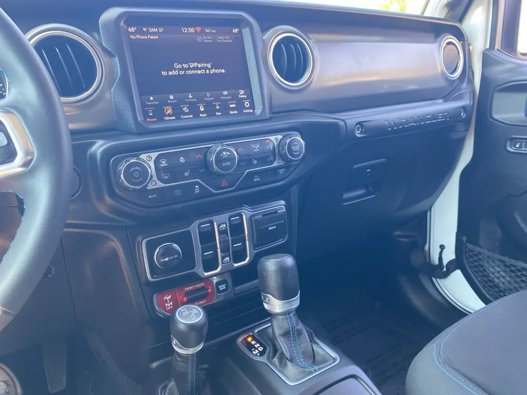2023 Jeep Wrangler Rubicon 4xe photo 34