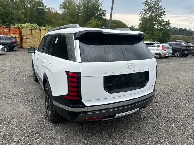 2026 Hyundai Palisade Limited photo 2