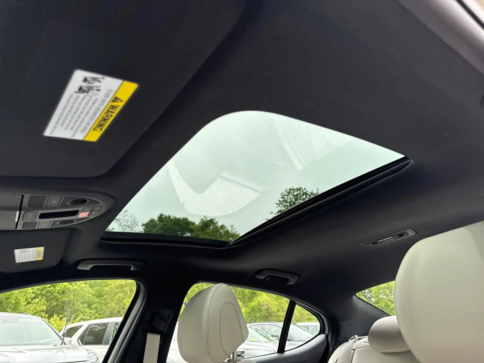 2025 Genesis G70 2.5T photo 14