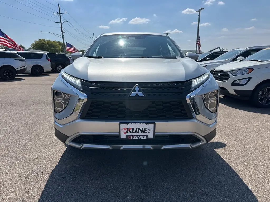 2024 Mitsubishi Eclipse Cross SEL photo 12