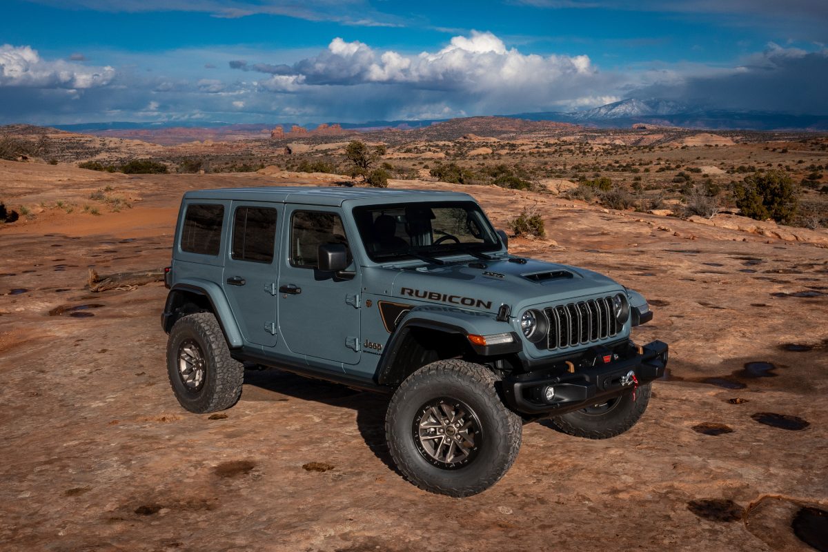 2025 Jeep Wrangler Rubicon 392 Final Edition Exterior Passenger Side Front Profile