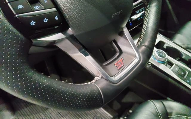 2023 Ford Explorer ST - Photo 39