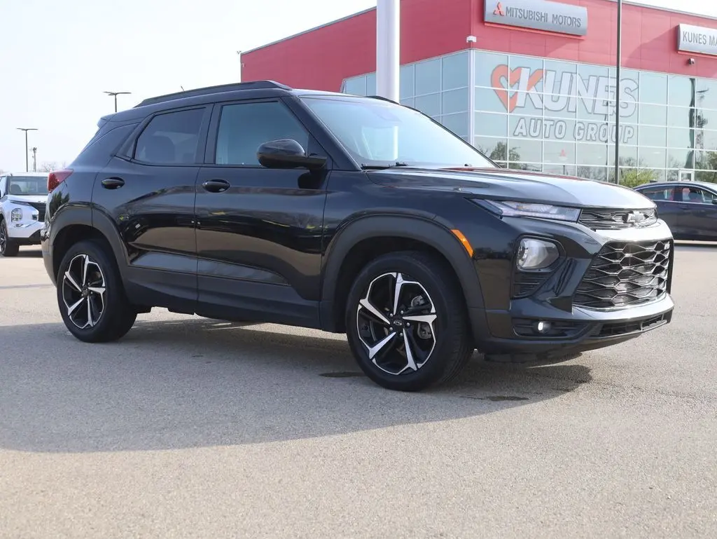 Used 2023 Chevrolet TrailBlazer RS with VIN KL79MTSL4PB008831 for sale in Madison, WI