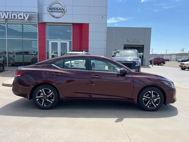 2025 Nissan Sentra SV photo 8