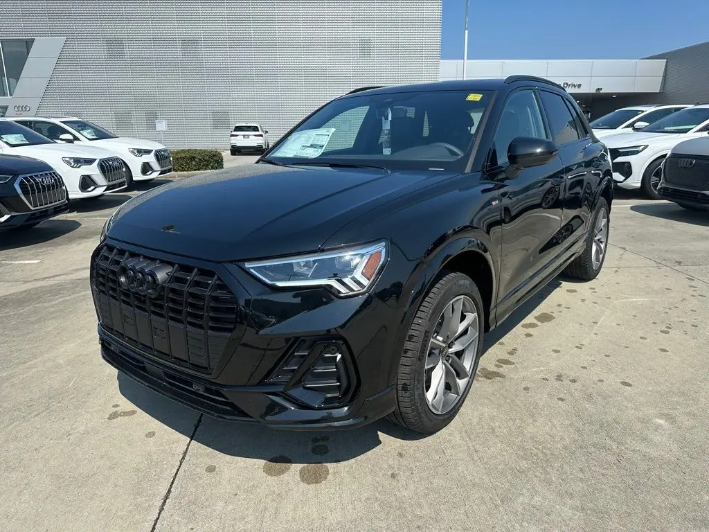 2025 Audi Q3 S Line Premium's photo