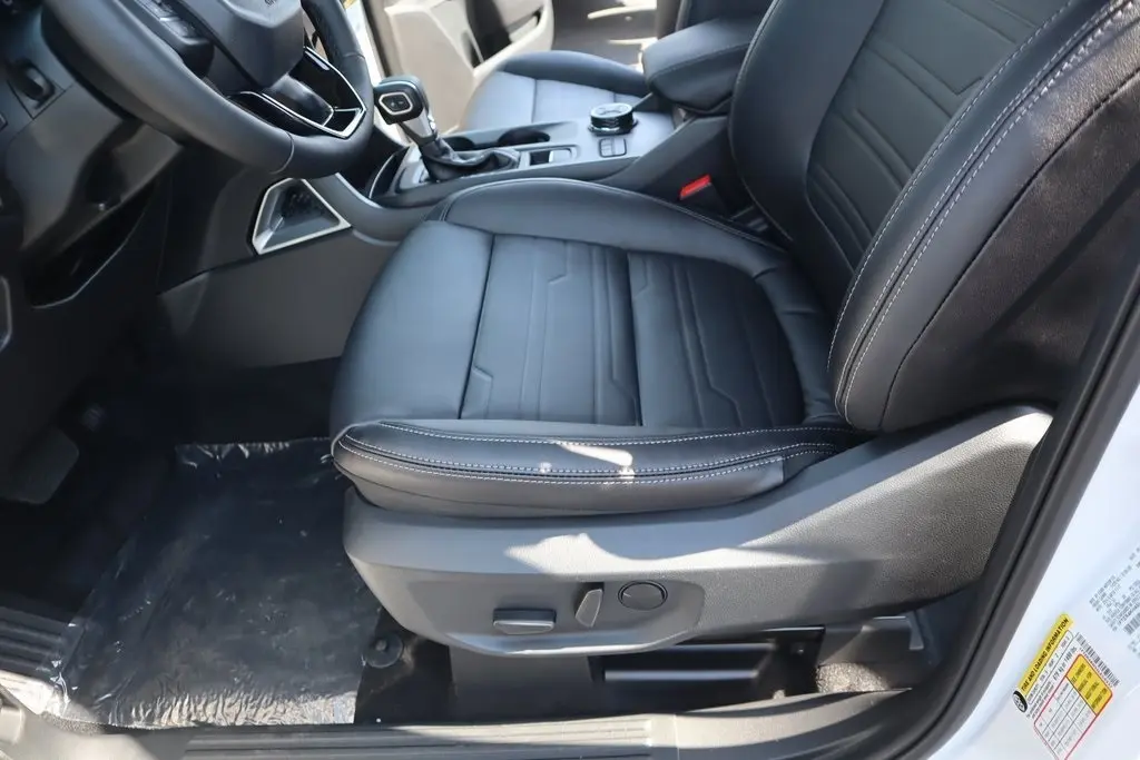 2025 Ford Ranger Lariat photo 3