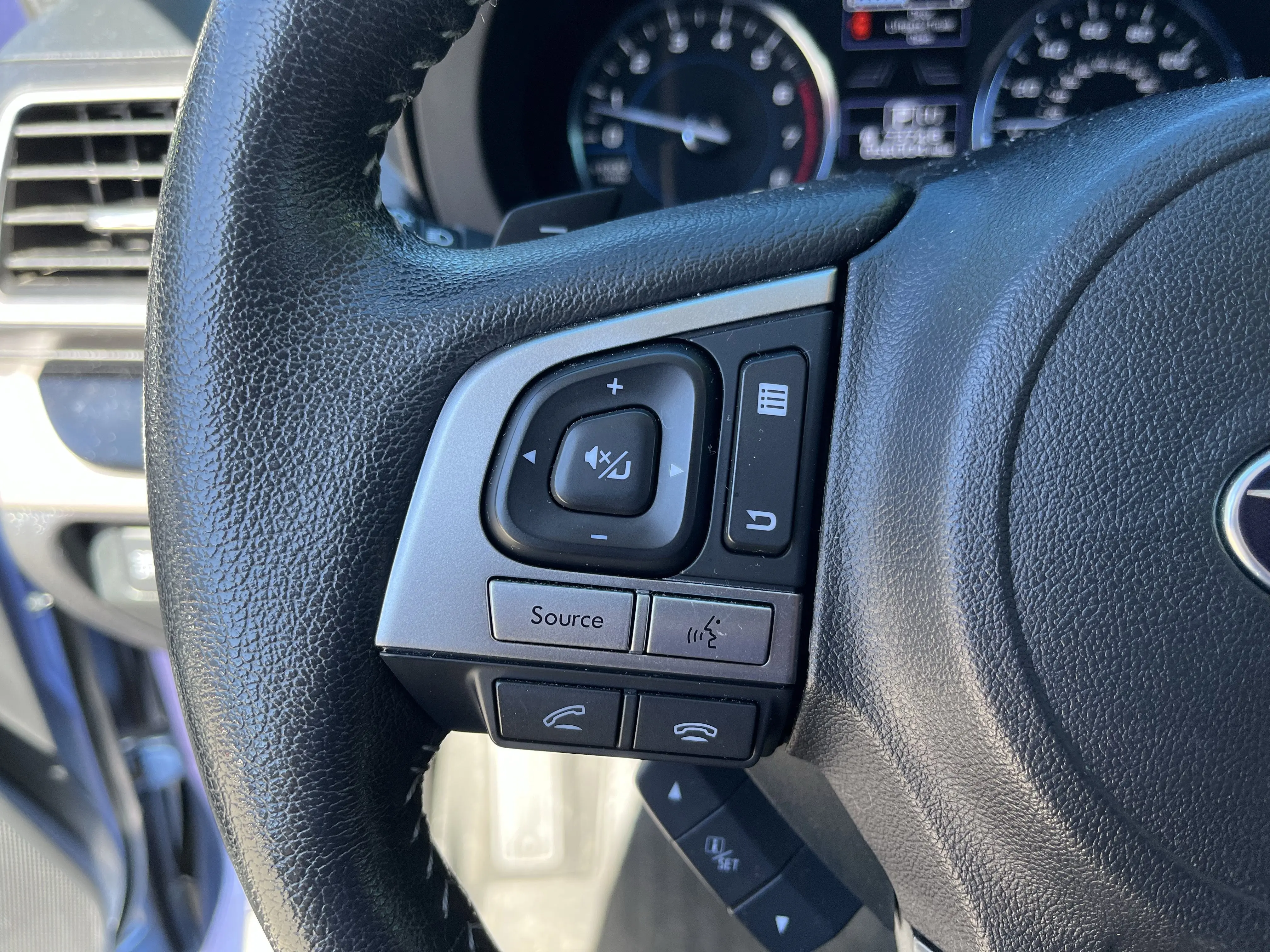2017 Subaru Forester Touring photo 13
