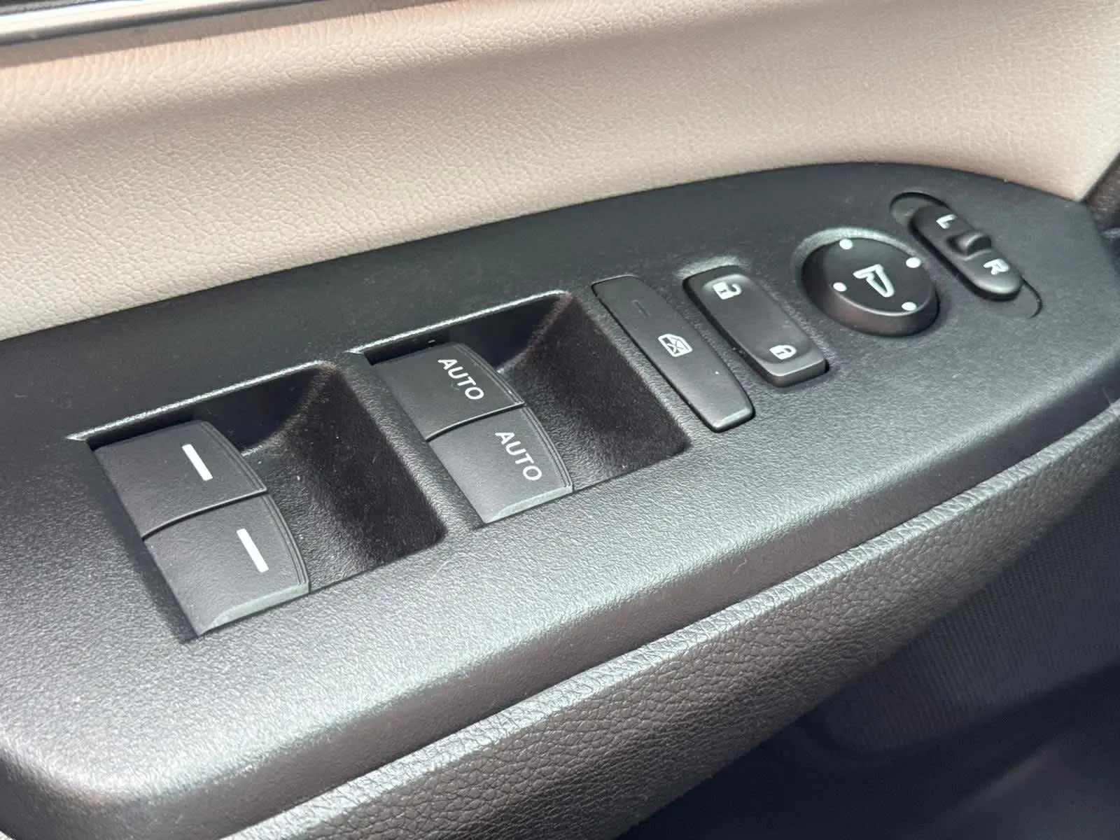 2022 Honda CR-V EX-L photo 24