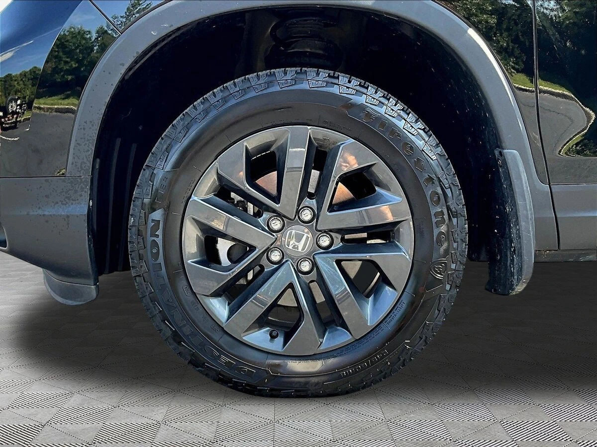 2025 Honda Ridgeline Sport - Photo 35