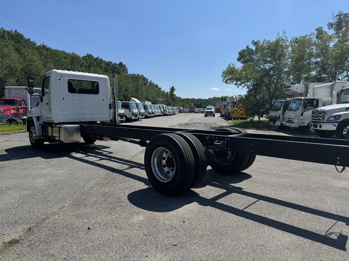 2024 Hino L6 in Wilmington, MA — photo 7
