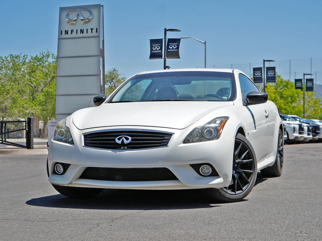 2015 INFINITI Q60 S Limited's photo