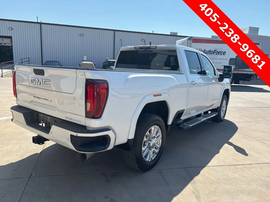 2021 Gmc Sierra 2500 HD Denali photo 3