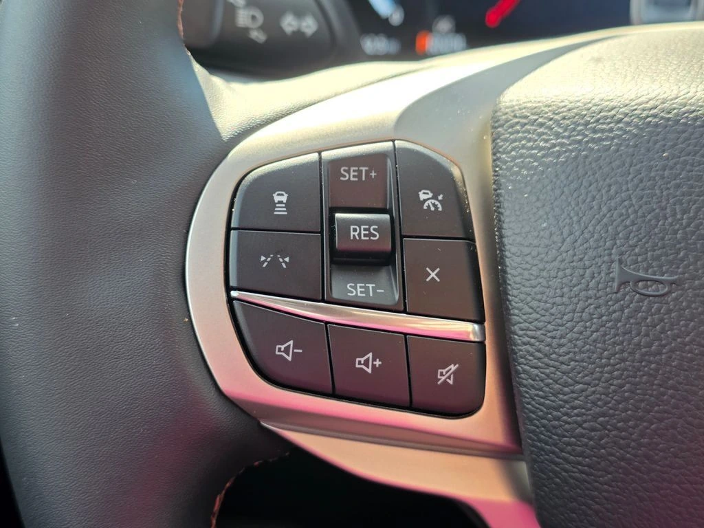 2025 Ford Explorer Active - Photo 35