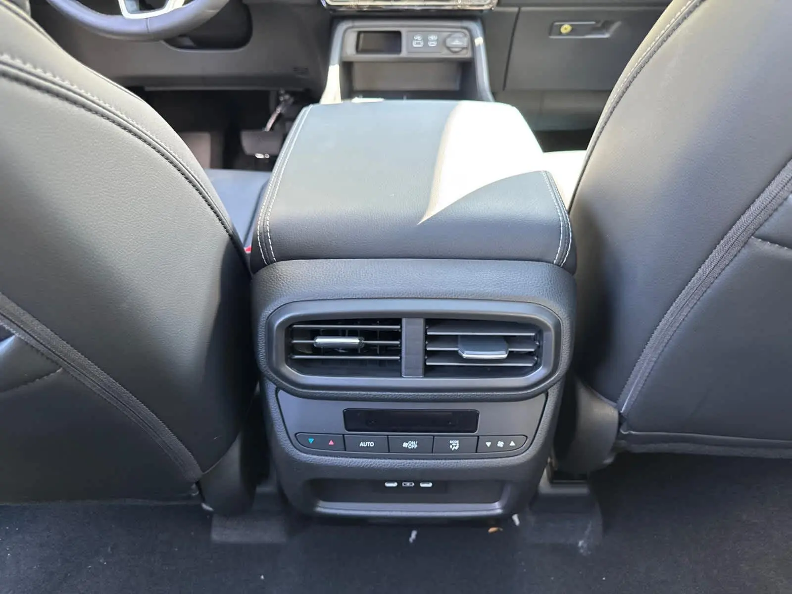 2025 Honda Pilot Touring photo 30