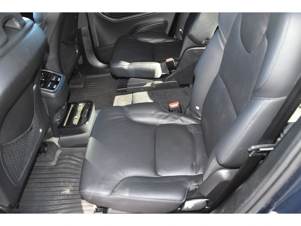 2023 Volvo - image 13