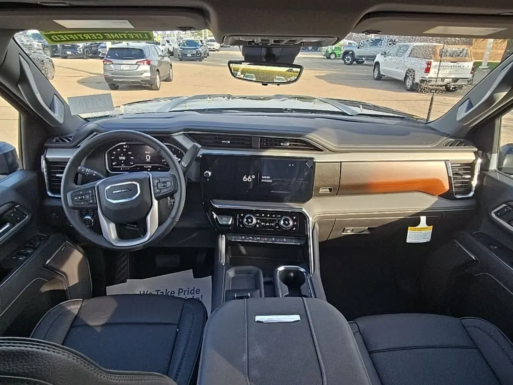2025 Gmc Sierra HD Denali photo 7
