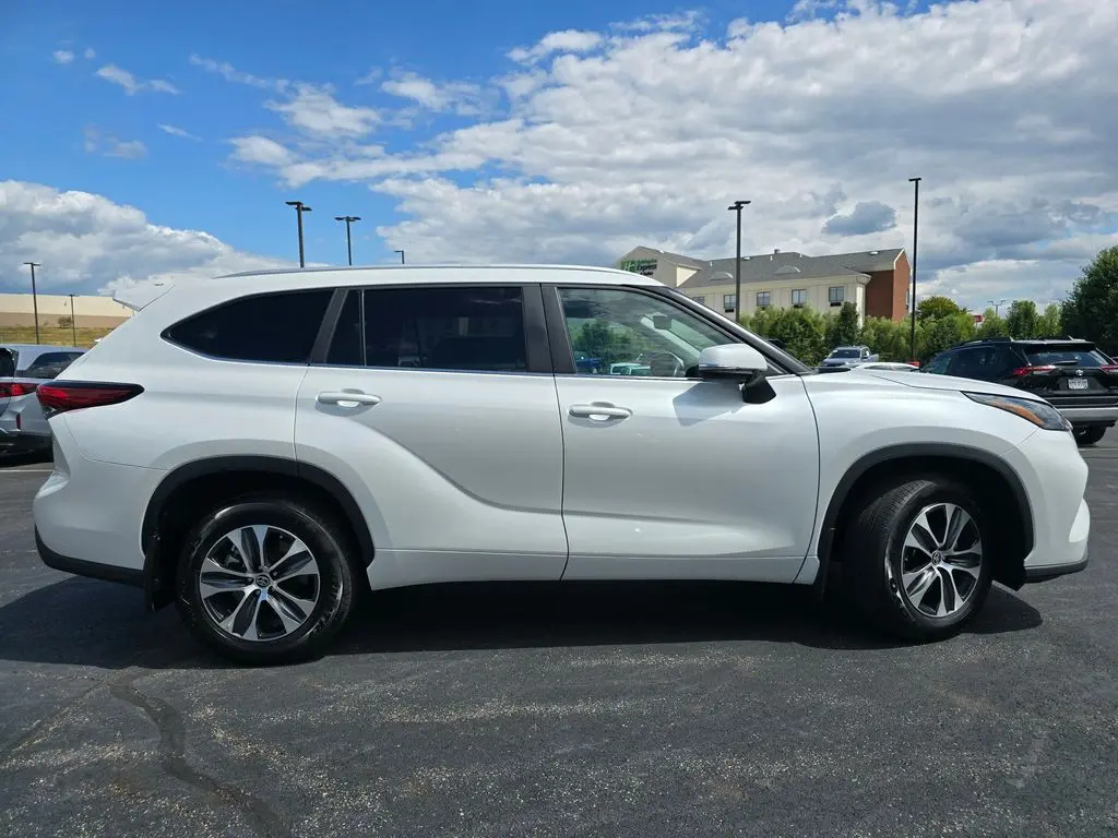 2023 Toyota Highlander Limited Platinum XLE XSE photo 15