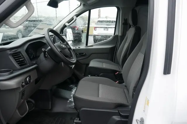 2025 Ford Transit photo 2