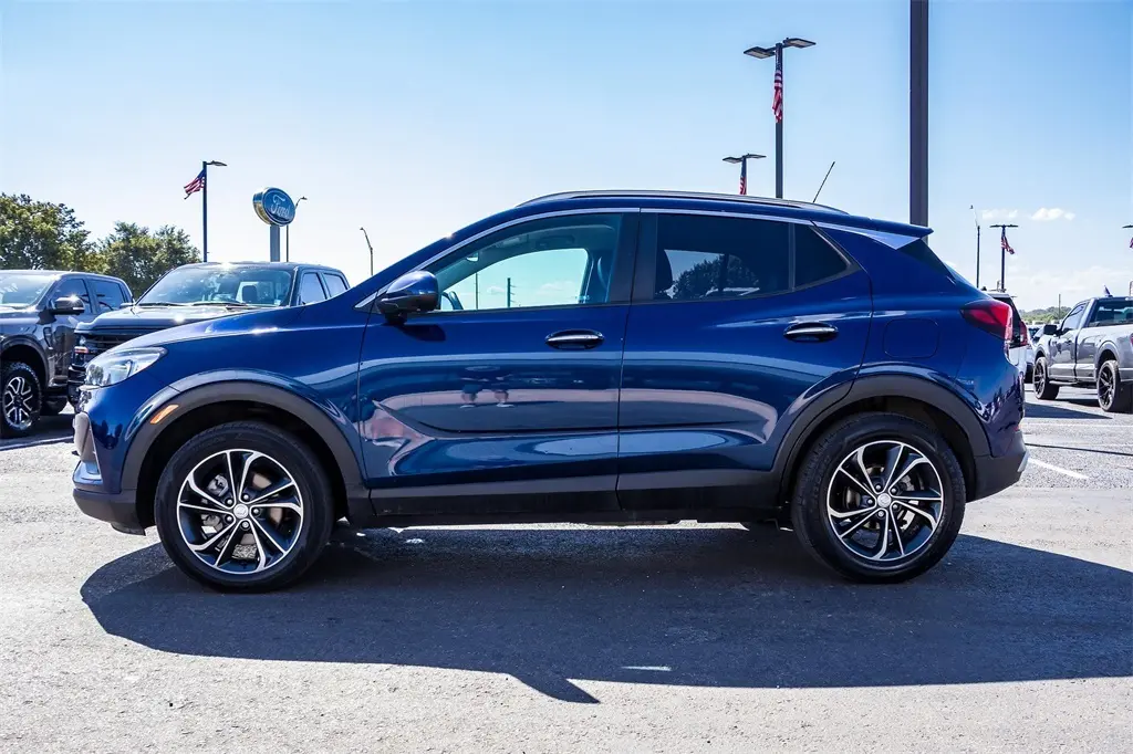 2022 Buick Encore GX Select photo 2